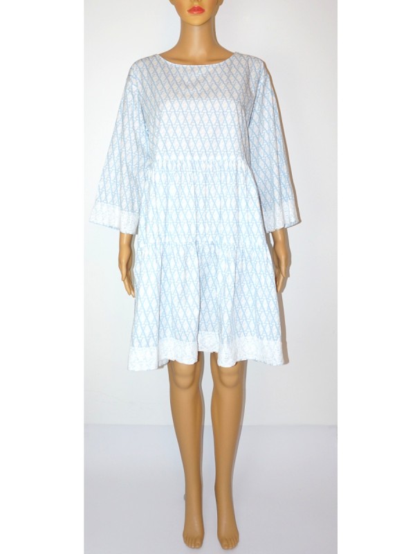 Kleid mit Volant weiß hellblau