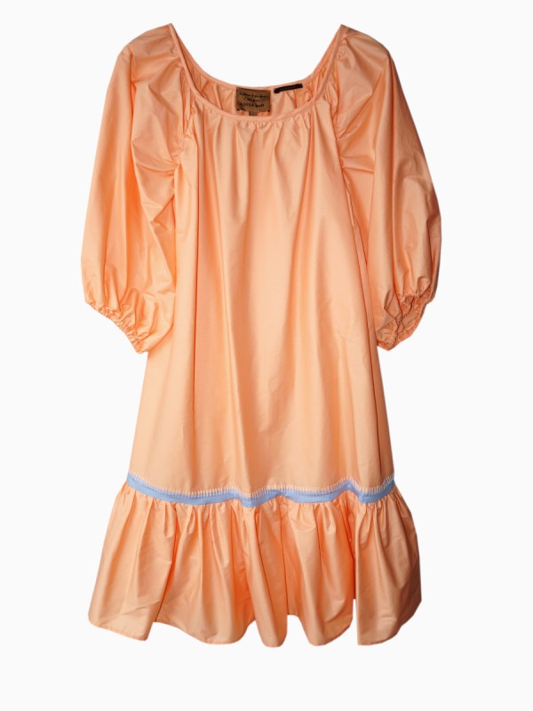 Kleid mit Volant apricot hellblau
